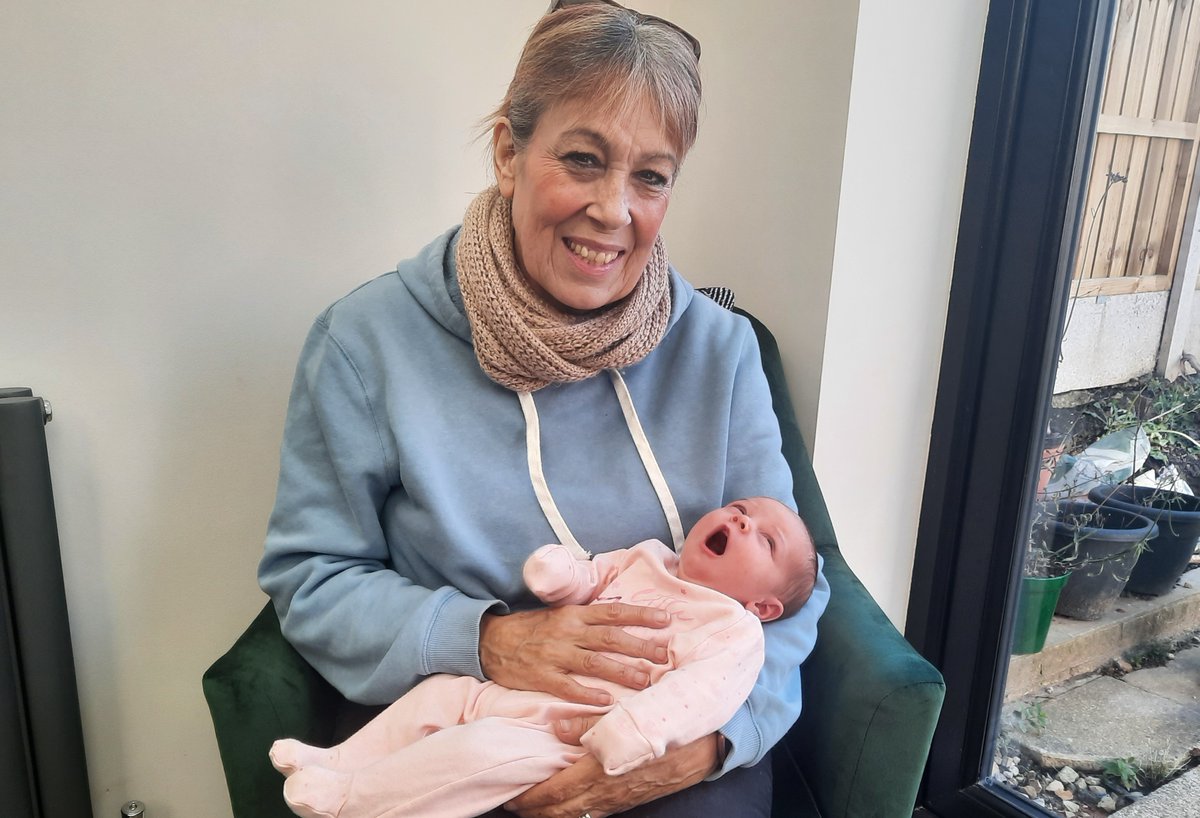 LiverTrust's tweet image. Lynda panicked when she was diagnosed with #PrimaryBiliaryCholangitis and #cirrhosis. She had no idea where it had come from and thought she was going to die until her consultant reassured her that, with medication, she would continue to live well with it conta.cc/3SQqzID