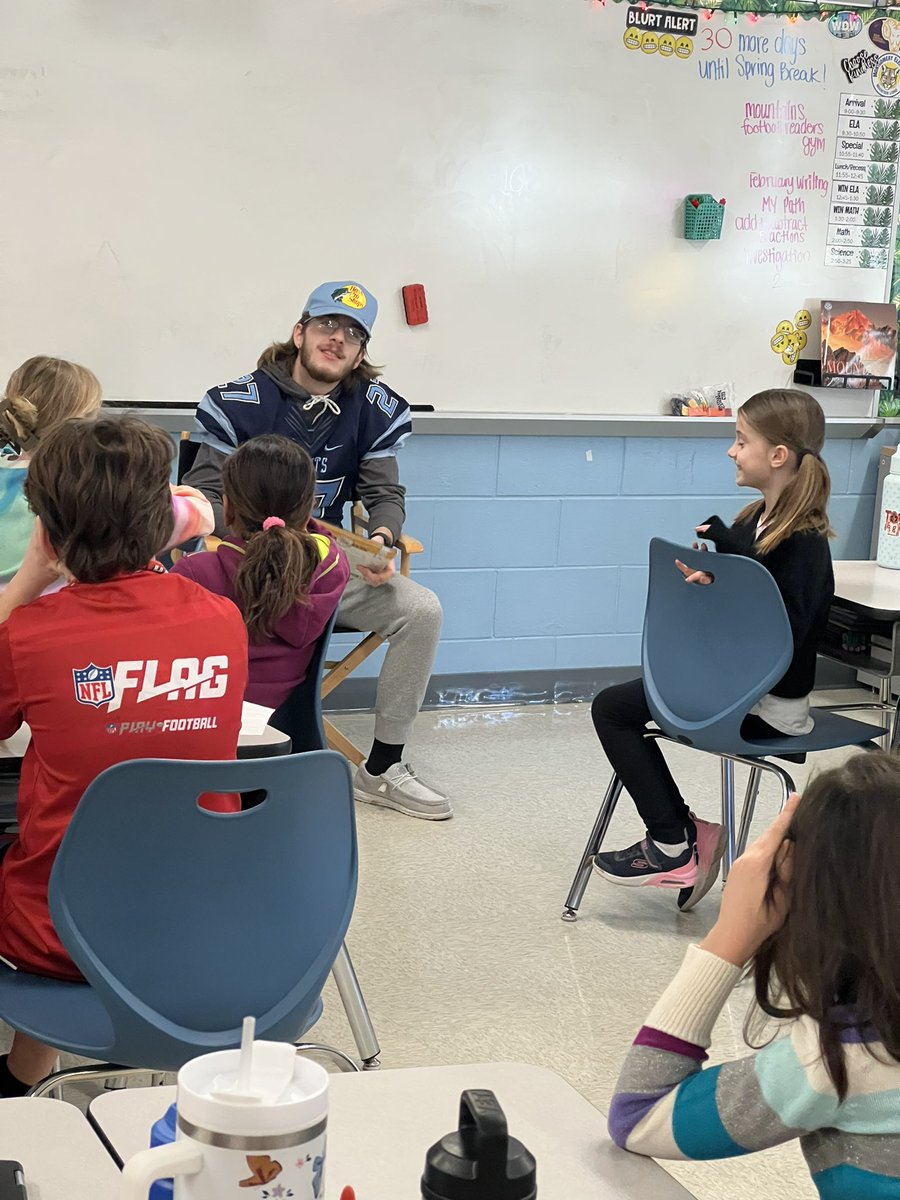 Our students loved listening to our <a href="/NPennHS/">North Penn High School</a> football players read to them as part of the annual Reading Super Bowl.  #MontgomeryRoaRSbettertogether <a href="/NPSD/">North Penn School District</a>