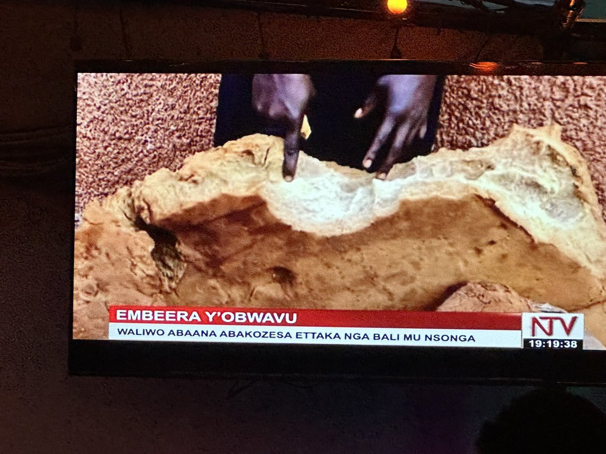 I’m just watching a heart breaking story of girls using soil and old mattress pieces as sanitary towels because they can’t afford to buy some  🙆🏾‍♀️😭😭. 

This is really heartbreaking 💔.