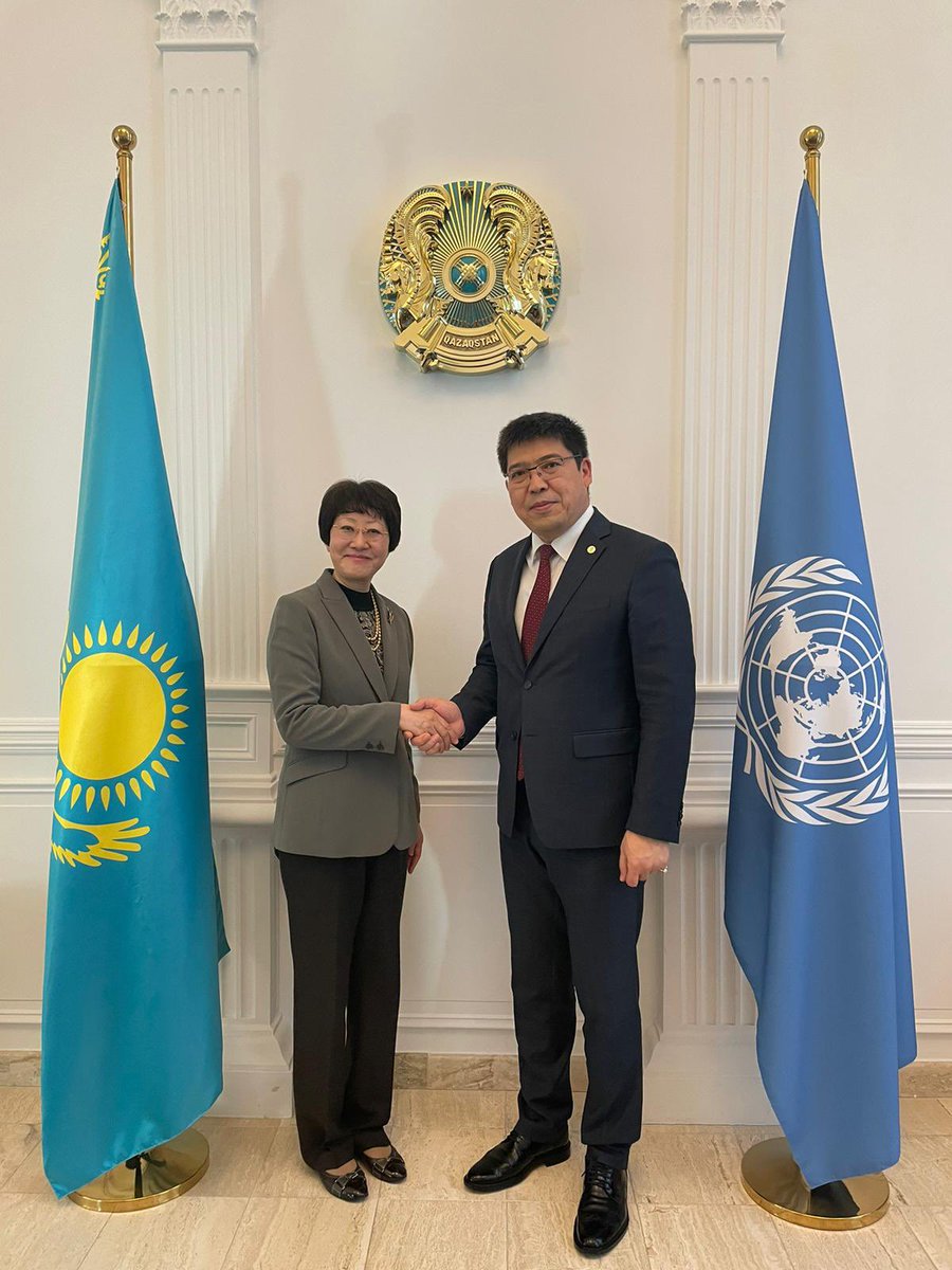 KazAmbUNOG's tweet image. Warm welcome to newly appointed Permanent Representative of Japan 🇯🇵 to the Conference on Disarmament, Ambassador Ichikawa Tomiko @JapanDelCD. 
Great discussion on disarmament &amp;amp; nonproliferation issues. Exchanged views and priorities to advance work in the CD, #BWC and #NPT.