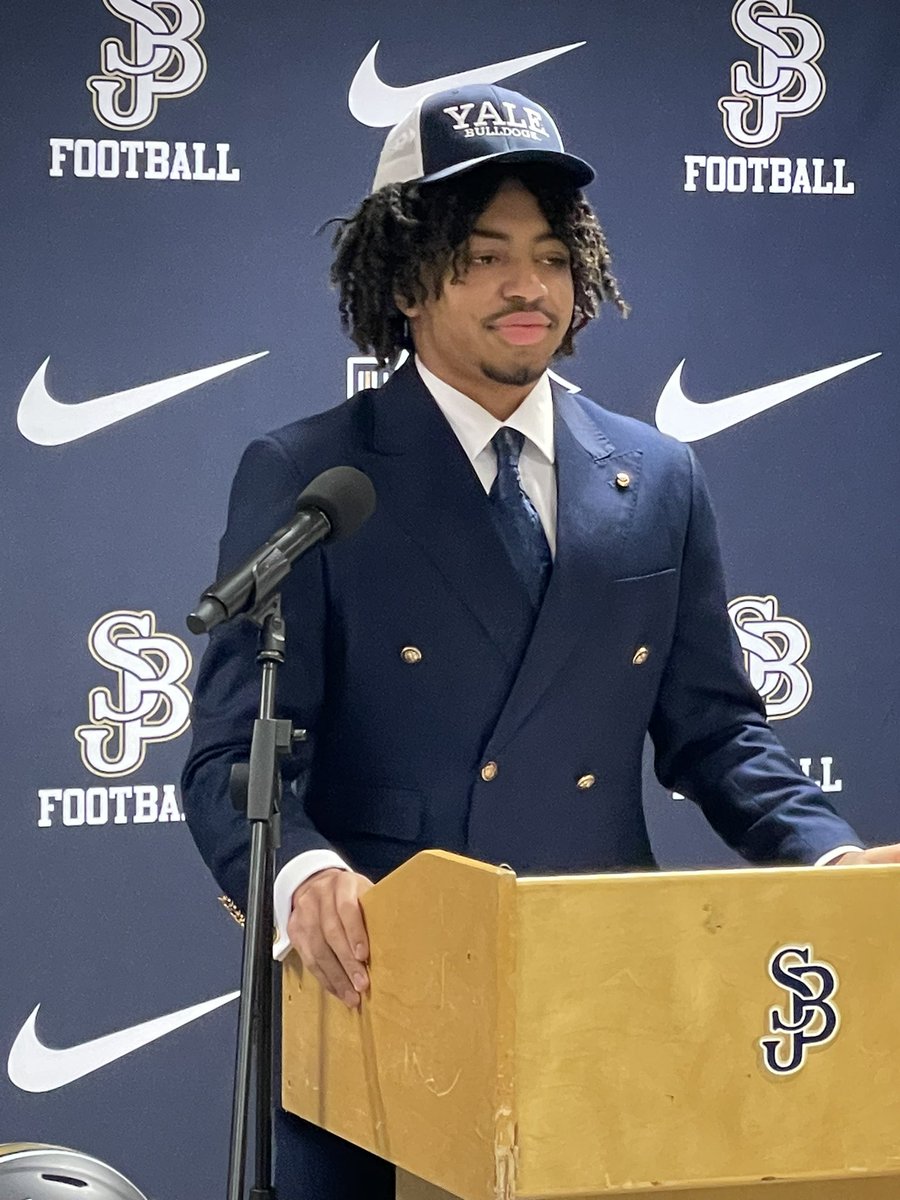 The Bulldogs are getting a gem in Dillon Rickenbacker! Congratulations Dillon your hard work has paid off! #Yale <a href="/D_Rickenbacker/">dillonrickenbacker</a> <a href="/yalefootball/">Yale Football</a>