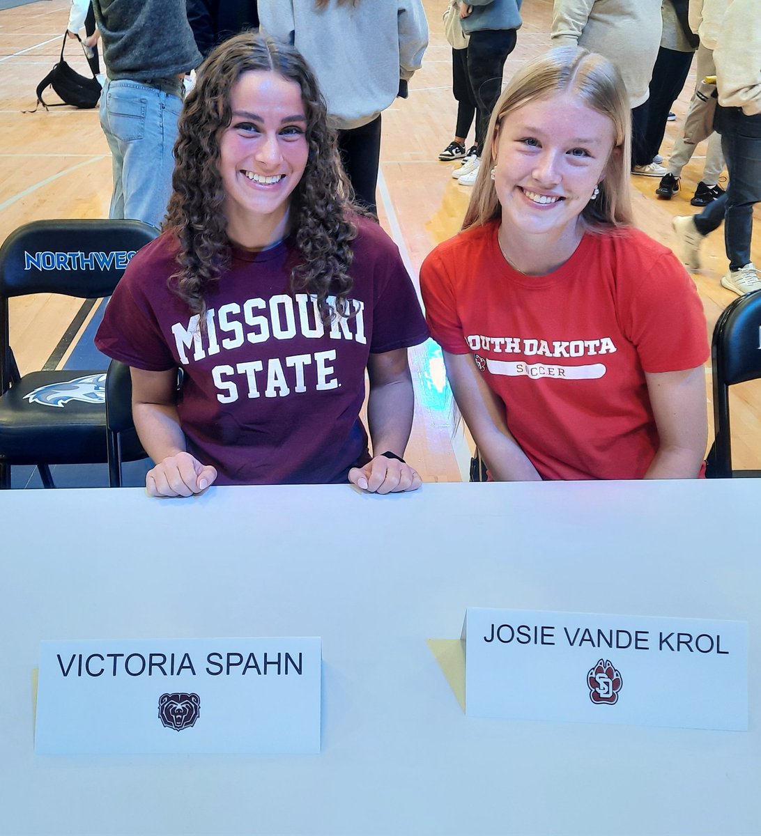 GirlsSoccerNWHS's tweet photo. Happy National Signing Day!!
A very impressive 36 Senior athletes for @NWHSWolves committing to pursue collegiate athletics!
Including, 2 of our favorites.
#NationalSigningDay https://t.co/2nRSq9quEv