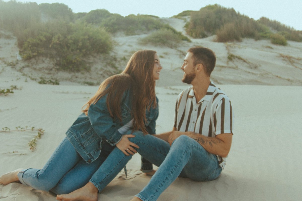 AudzKate's tweet photo. I did just want to follow up say we ended up getting married and moving to the mountains, then the beach, and now we are back to our roots where we met🥰 celebratin 3 years or marriage in May!💛 https://t.co/klzVR6TUz4