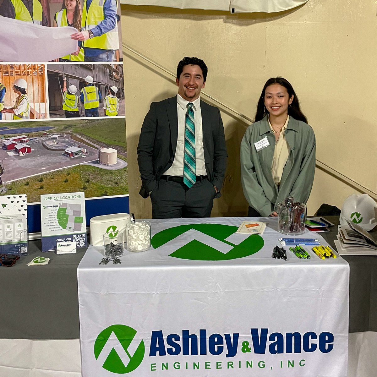 AshleyVanceEngr's tweet photo. We had a terrific time connecting with students at the Cal Poly Structural Forum this past weekend. What a great event! #calpoly #calpolyslo #engineering https://t.co/mP6vzdd7kM