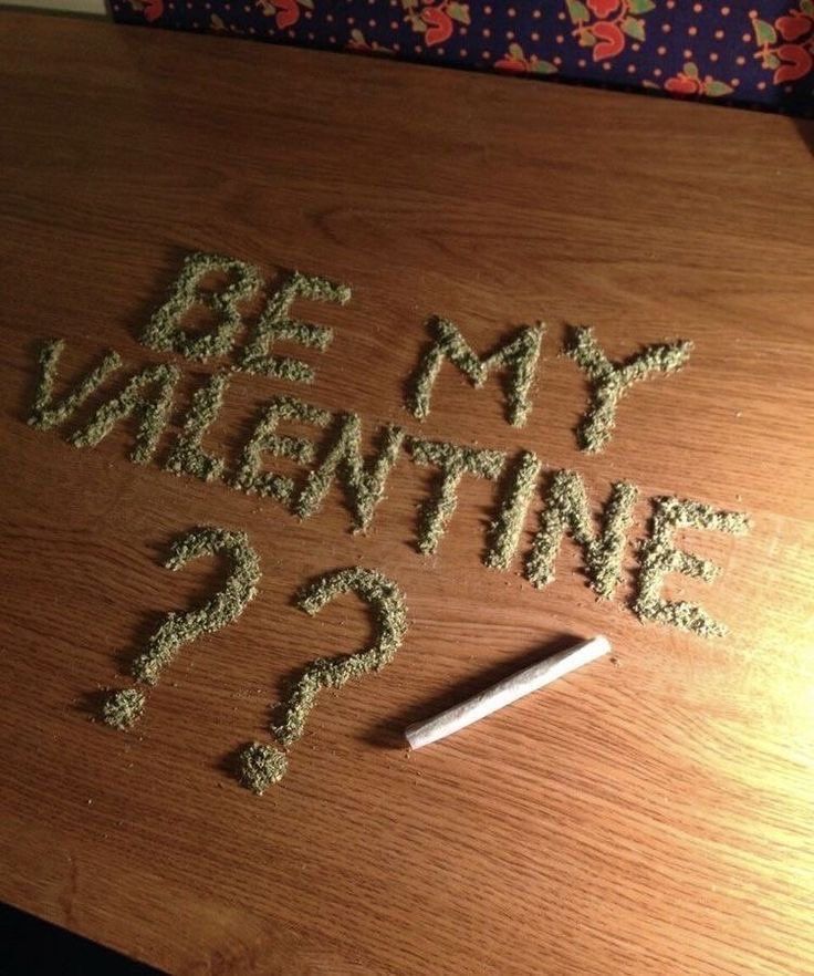 WeedPorns's tweet image. How to ask a stoner out