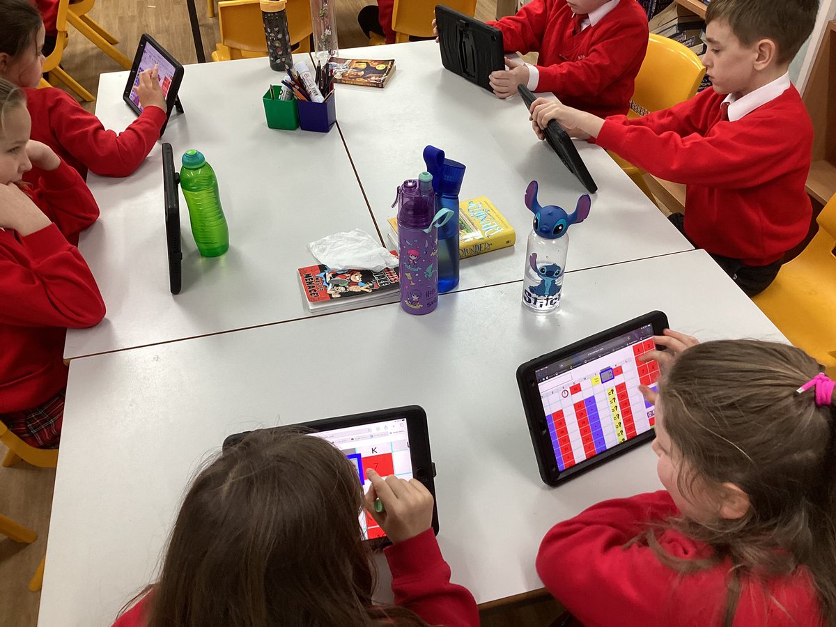 class4aspull's tweet image. In computing, we have been exploring formulas in a spreadsheet to play a maths game. We then tried to adapt our own by adding new features such as a timer #acpsComputing