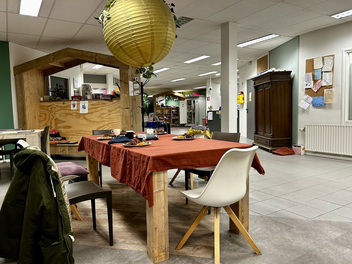 Vanavond eet ik met de mensen van de <a href="/StadskamerDoet/">stadskamerdoetinchem</a>