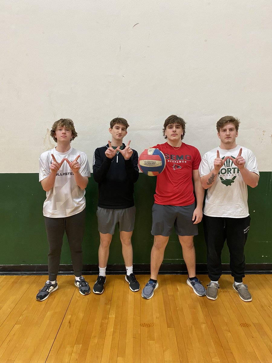 Congratulations to the 2nd Hour Volleyball Champs! 🏆