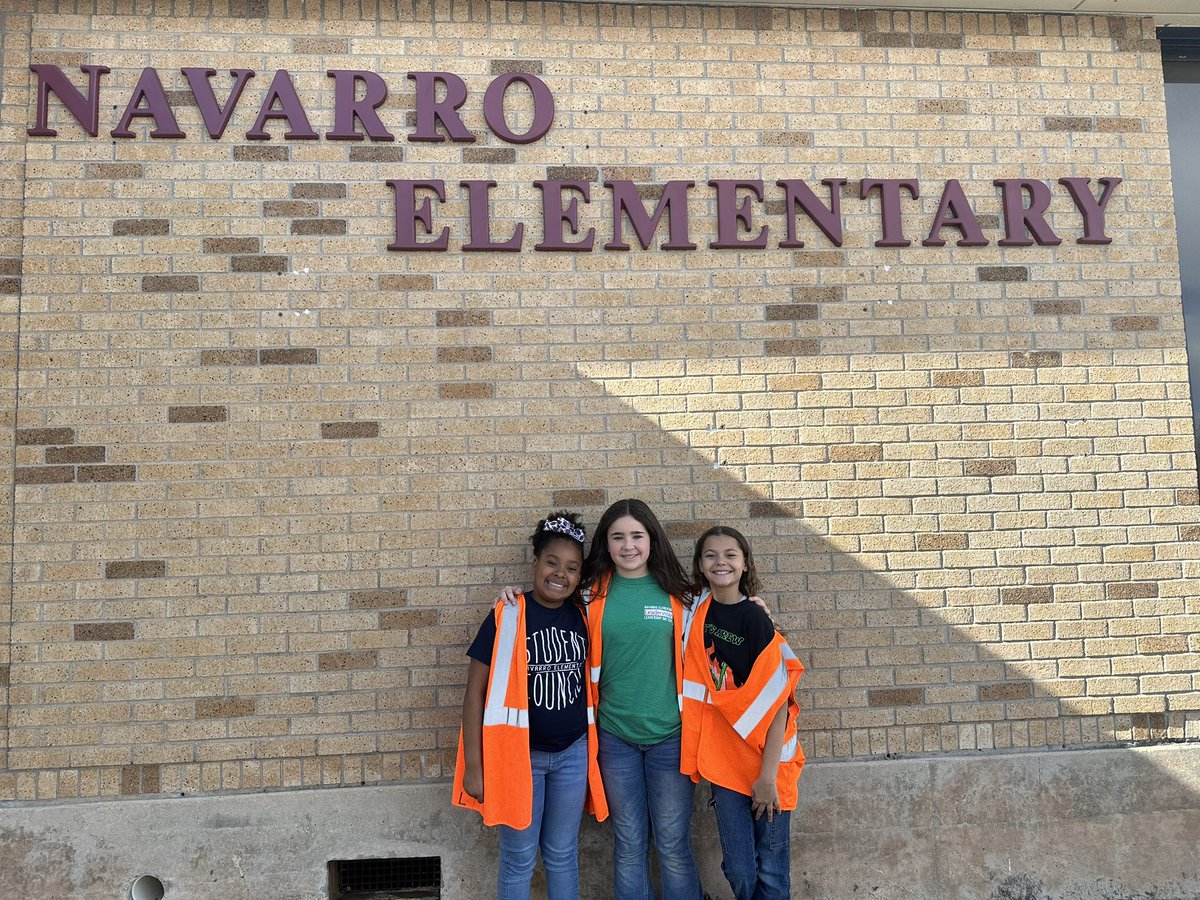 LockhartISD's tweet photo. .@NavarroLISD is ready to welcome nearly 80 educators from across Texas for the Leader in Me Symposium! 🌟

Educators are visiting to learn more from Navarro teachers, students, and admin about their successful implementation of the #LeaderInMe framework. 

#ExpeditionExceLLence https://t.co/ip9jXoLx2M