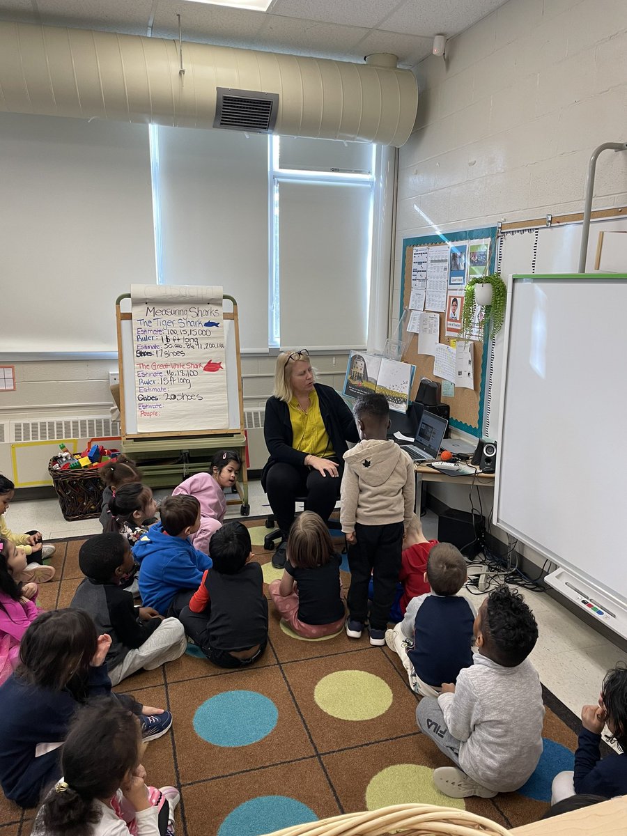 We love reading with our Principal <a href="/NorthbraeKnight/">Northbrae Public School</a>💜Mrs. Macdonald was busy visiting classrooms and reading with students for #WorldReadAloudDay. Students loved sharing their predictions and reactions. #literacymatters #righttoread <a href="/TaraMac90448518/">Tara Macdonald</a>