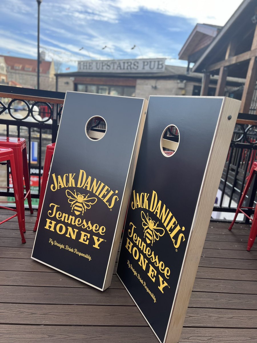 UpstairsPub_IU's tweet photo. For those that participate : here's tonight's Grand Prize for @MusicVideoBingo 

Many thanks to the fine folks from @JackDaniels_US for the gift; QR Codes open at 8:30. Games begin at 9p with your host @ThatDudeUnique https://t.co/TZix1ysEjB