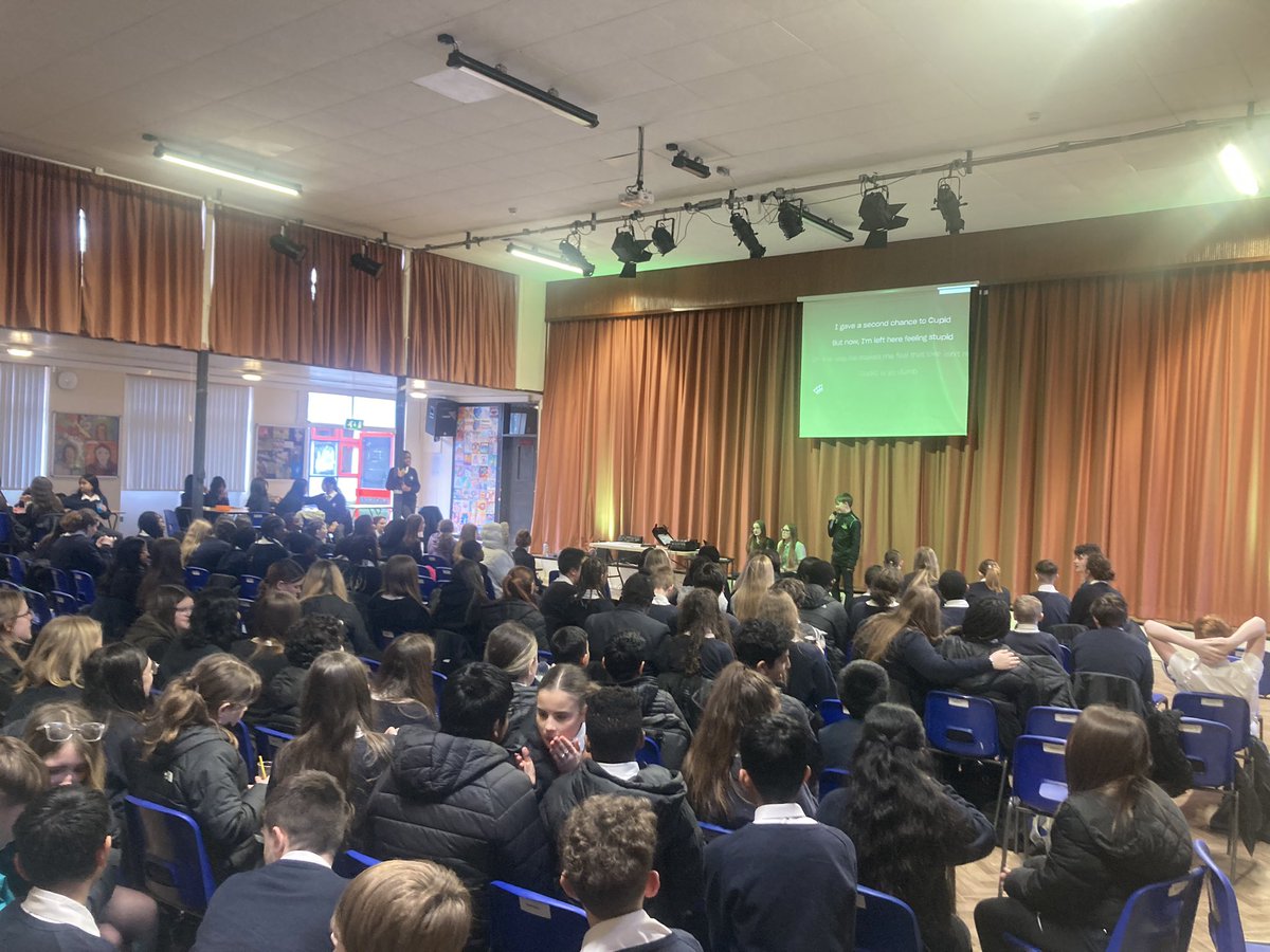 khudezas's tweet photo. A jam-packed hall for today’s KS3 karaoke party, organised by our brilliant Y10 pupils! Everyone had a fantastic time, with some great performances - although there was widespread disappointment at the lack of teachers singing! https://t.co/7RL1XQdLuQ