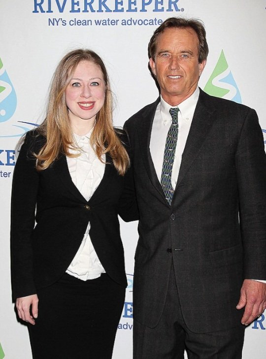 WattersMarty's tweet photo. Bobby Kennedy says he's going to unite us all.
No thanks, Bobby.
#ControlledOpposition #DeepStateTool
.@RobertKennedyJr .@naomirwolf .@gatewaypundit https://t.co/PJMCIhNJAh