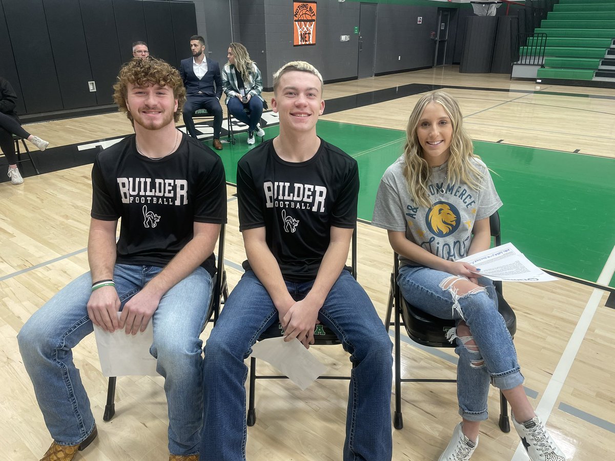 Signing day continues at Tioga!

Three athletes headed to the next level! 

Justice Babbitt is set to run track at A&amp;M Commerce while Jonah Grubs and Hayden Hilliard will play football at Southwestern College!

Hear from all three tonight on KTEN!

<a href="/CoachZBirdwell/">Zach Birdwell</a> <a href="/TiogaAthletics/">Tioga Athletics</a>