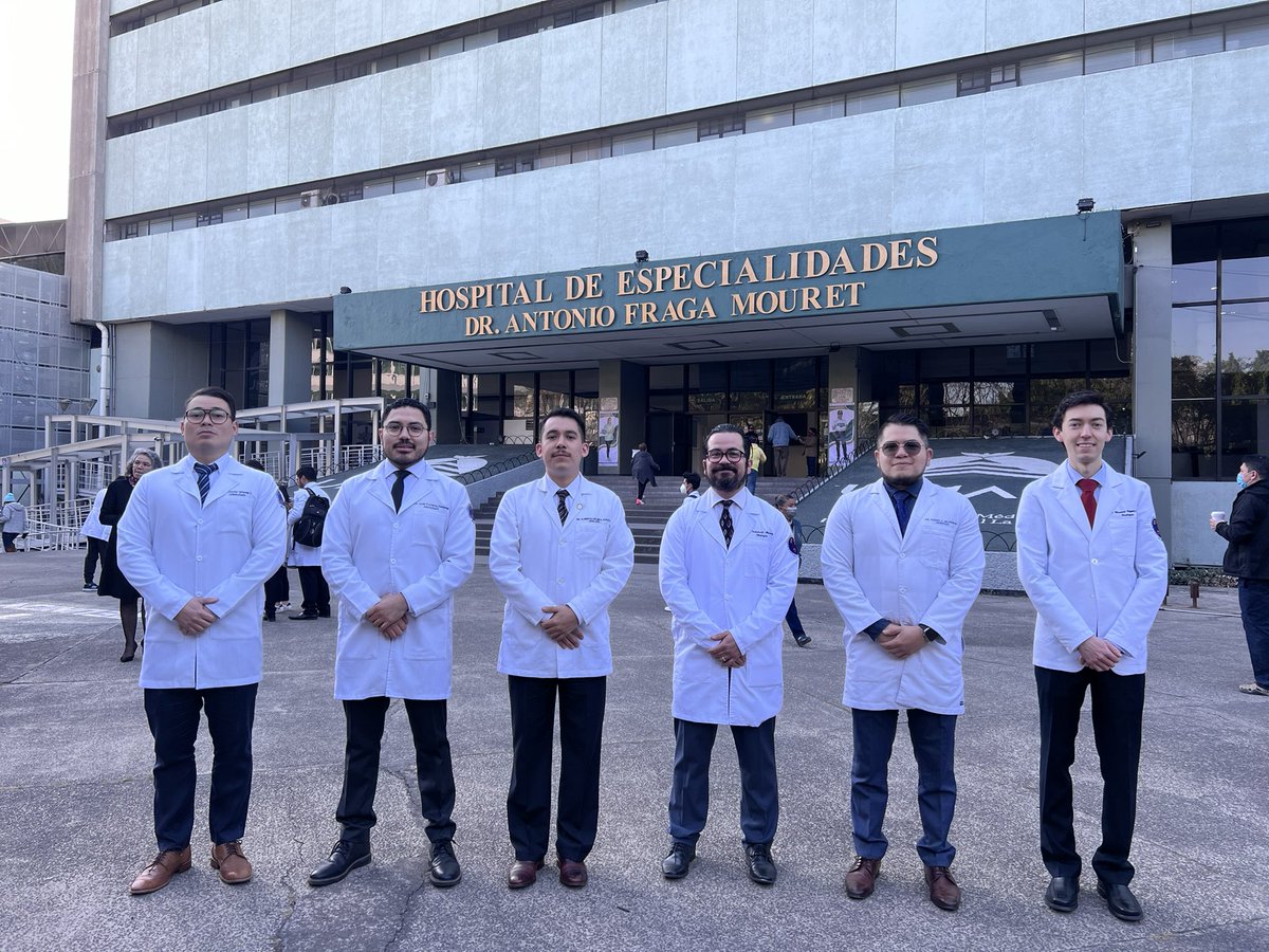 UrologoEdgar's tweet photo. Congratulations to the newest generation of residents completing their specialty training at our hospital! 🎉 
Dedication, hard work, and commitment to excellence are truly commendable
Wishing you all continued success as you embark on the next chapter of your medical journey
🫡 https://t.co/SuaBm28kq3