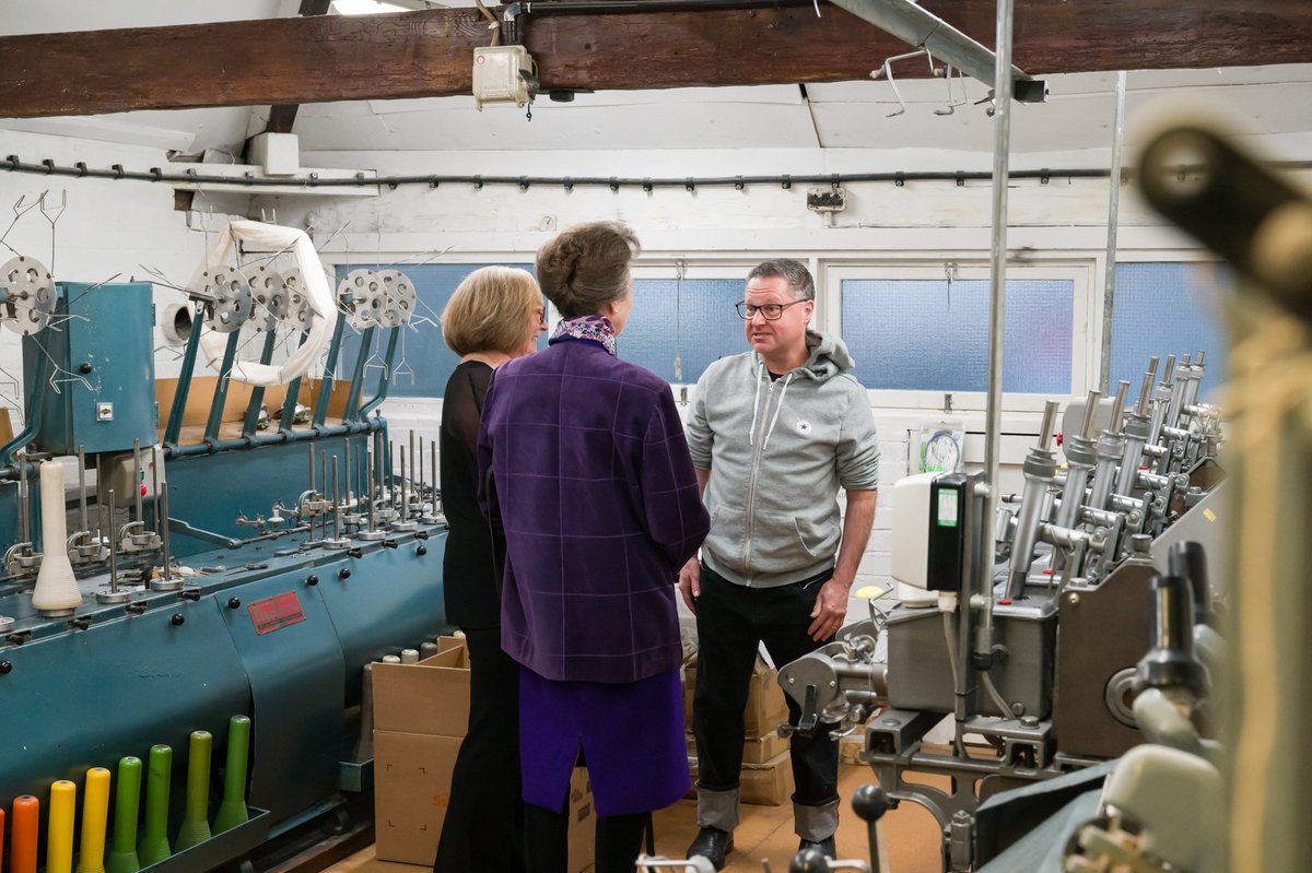 HRH met our amazing staff and was shown how we make our fine lace knitted pieces. 
.
Chris - Knitting Technician - describes technical aspects of yarns we use and winding processes.
.
#madeinnottingham #babyshawl #babygifts #giftsforbaby #luxuryknitwear