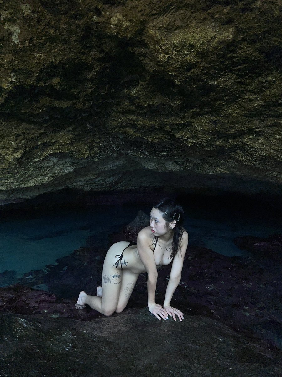 backpackitten's tweet image. So aquarius of me