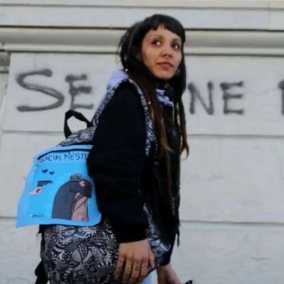 Mish_CARP's tweet photo. Esta es la enfermita mental que anda molestando a la gente en los colectivos para que le paguen el boleto...
Se nota que no trabajó ni se bañó en su miserable vida. https://t.co/323ytxlGND
