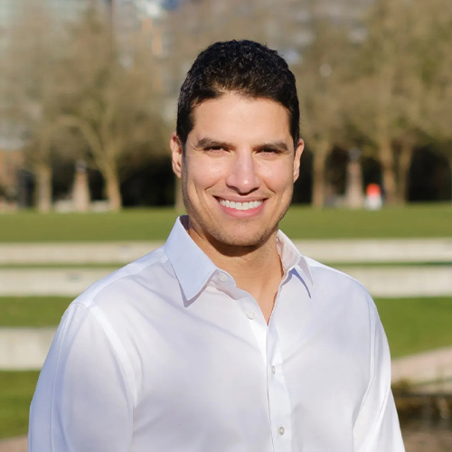 From civil engineering to politics! 🏛️ @uw_cee Mo Malakoutian shares his journey from professor to Bellevue council member and how he feels his engineering mindset helps drives pragmatic solutions. ce.washington.edu/news/article/2…
