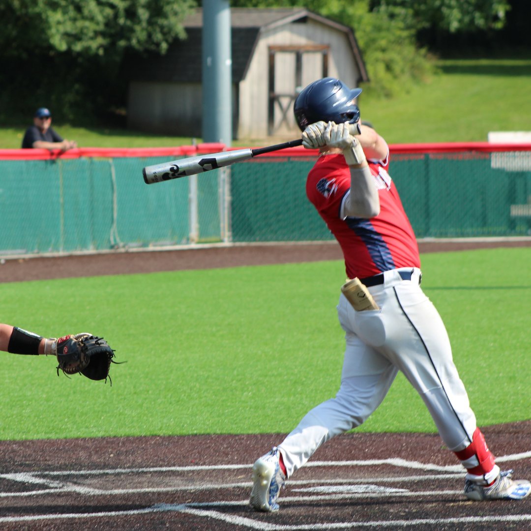 BuckeyeElite's tweet photo. ⚾️✨
"Baseball is like a poker game. Nobody wants to quit when he's losing; nobody wants you to quit when you're ahead."
--Jackie Robinson
#buckeyeelite #jackierobinson #baseballquote #baseball #buckeyeeliteshowcase https://t.co/bXxOWWmw0w