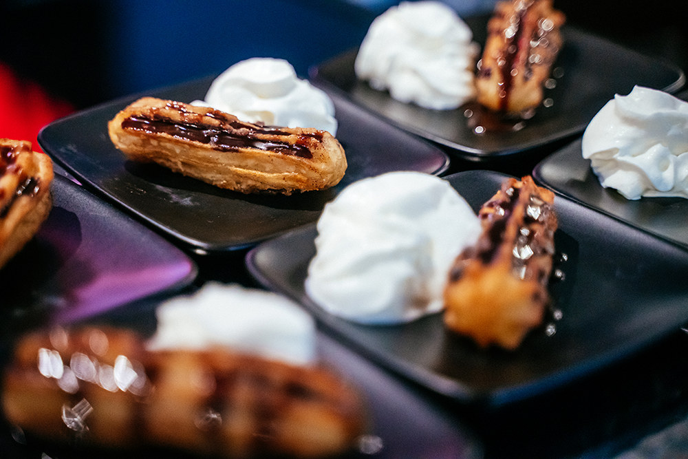 EATERTAINMENT tweet media