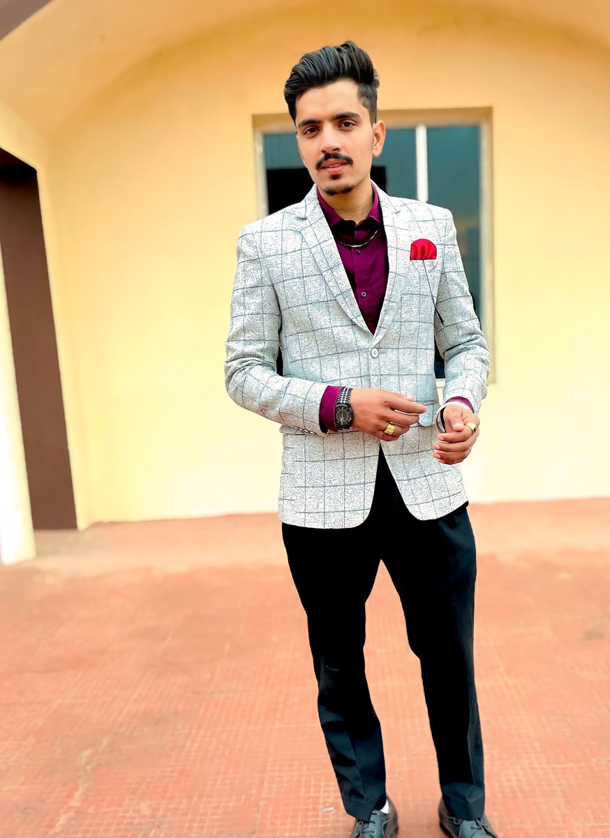 mr_nt_official's tweet photo. ❤️❤️ #model #modeling #modellife #photooftheday #photographer #photoshoot #trending #viral #follow  #instagramstar #fashionstyle #fashionmodel #fashionblogger #blogger #blog #movie #photo #shoot #shooting #gymlover #gym #gymboy #boy #handsome #handsomeboy #hotboy #boystyle #look https://t.co/nsuLFLwWDF