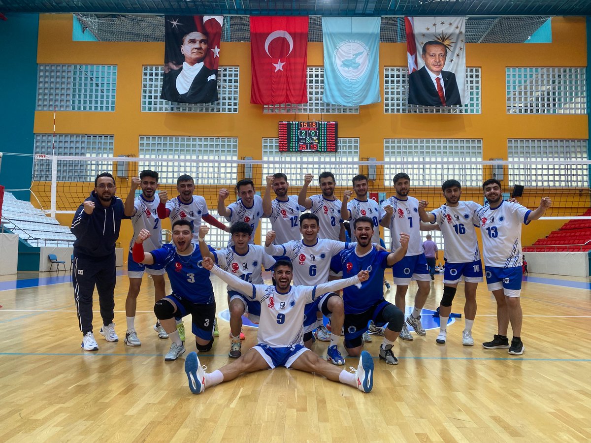 BatmanVoleybol's tweet photo. Batman Üniversitesi 3
Dicle Üniversitesi 0
25-15 25-14 25-15 
@idris_prof @murat8bilgic @SimsekBerzan @mehmetgunaygazi @OA_BAK @GSBsporgm @batmanhem @batmanunvsks https://t.co/bI6h6FWTrD