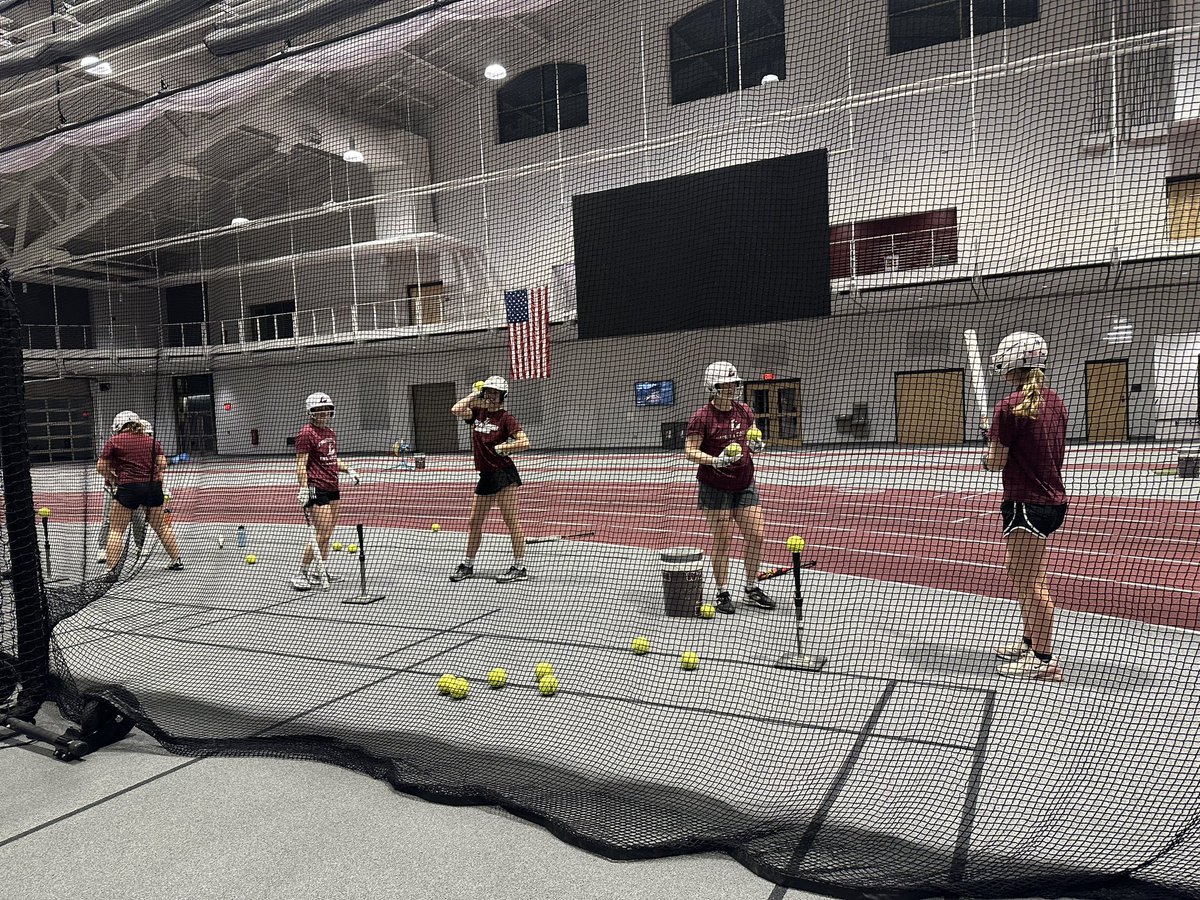 UWL Softball tweet media
