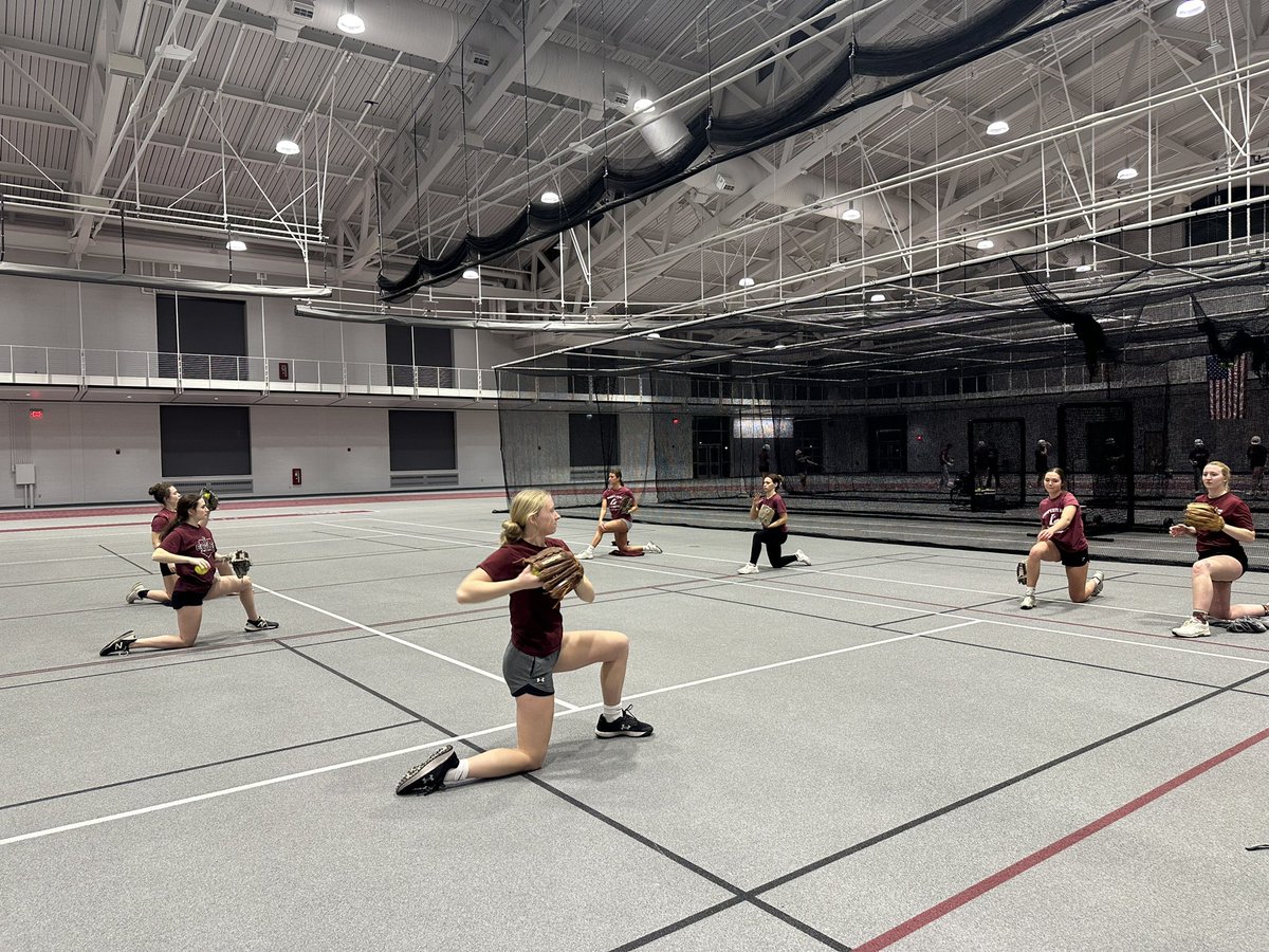 UWL Softball tweet media