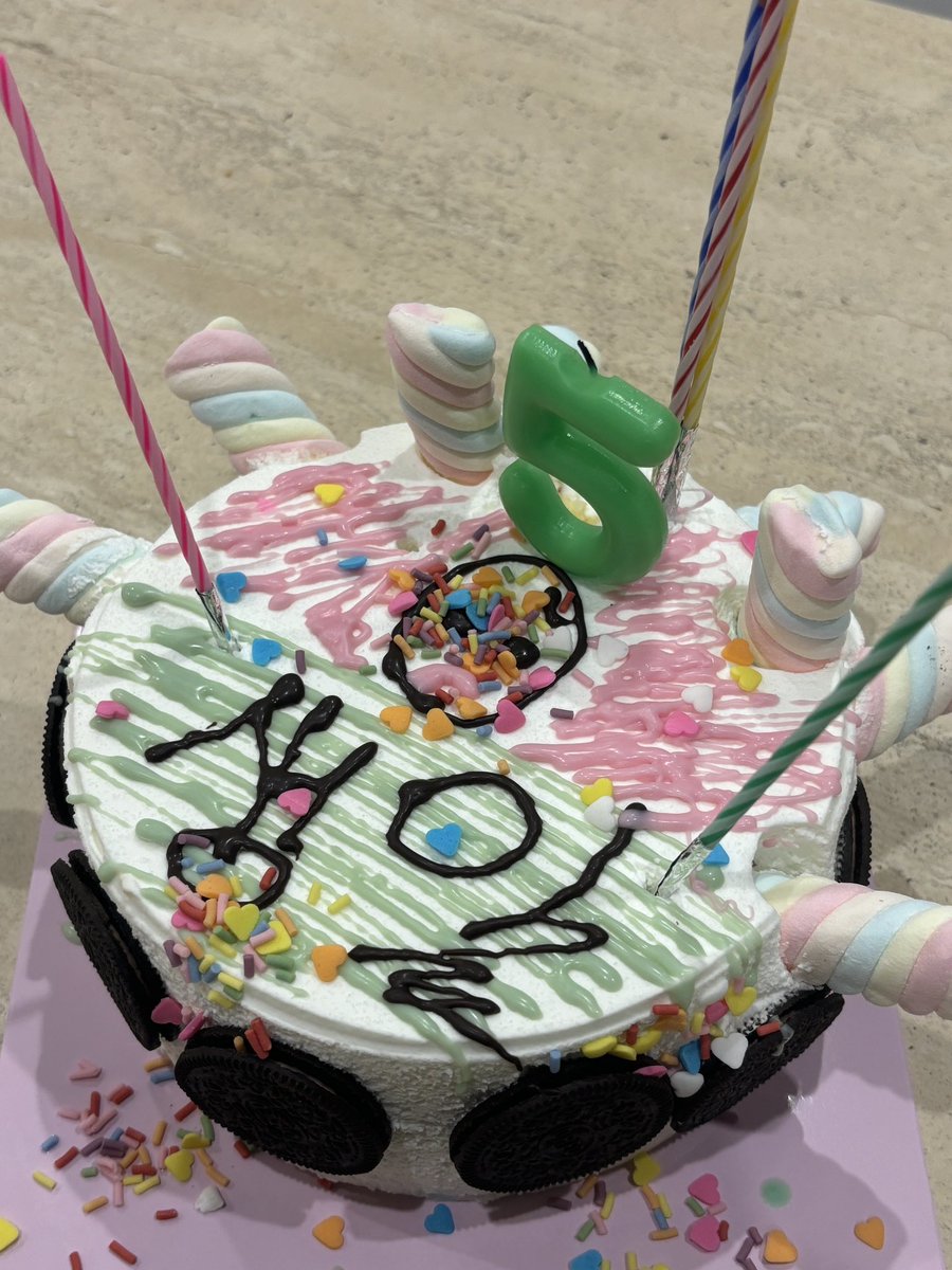 Official_YJS_'s tweet photo. [#오늘의윤잘생]

❤️HAPPY BABAL DAY❤️

지성이랑 밥알 천년만년 행복하기로 약속해요! 
그리고 마주치면 보콕하는거 잊지 않기👉😉👈

#윤지성 #YoonJisung
#HAPPY_BABAL_DAY https://t.co/euLIFFJbC0