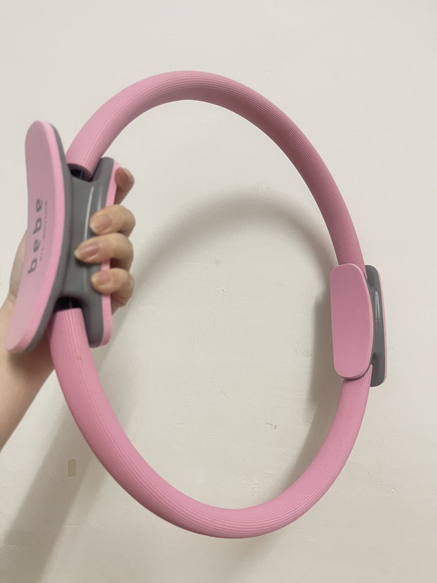 abcdefg_2544's tweet photo. ส่งต่อ pilates ring bebe fit routine ห่วงพิลาทิสของคุณเบเบ้ค่า 💗550.- ส่งฟรี มีกล่อง เล่นไปไม่กี่ครั้งเองเล่นไม่เป็น
#พิลาทิส #ห่วงพิลาทิส #ส่งต่อเบเบ้ #pilatesring #ส่งต่ออุปกรณ์ออกกำลังกาย #ออกกําลังกาย #เบเบ้ #ห่วงโยคะ #อุปกรณ์ออกกำลังกาย #pilates #ส่งต่อ https://t.co/lzZOOOsDed