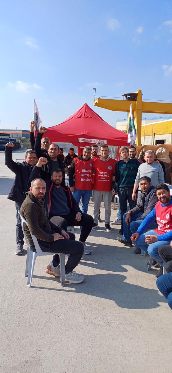 BirlesikMetal's tweet photo. Erciyas Çelik Boru işçilerinin #Grevi 8. Gününde… Düzce’den Mersin’e, EKMEK KAVGASI; Hakkımız olanı alacağız!' https://t.co/7GzUtPuAW5