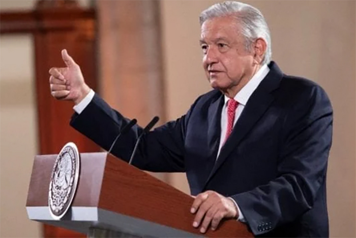 CanalCaribeCuba's tweet photo. #MejorSinBloqueo 🙌| Presidente de #Cuba 🇨🇺, @DiazCanelB, subrayó en X que pocos en el mundo entienden el objetivo del bloqueo genocida contra Cuba, en referencia a la reciente condena del presidente @lopezobrador_ 🇲🇽, a esa política estadounidense.

🔗https://t.co/ptiTXv7D77 https://t.co/Xcd8U92dKd