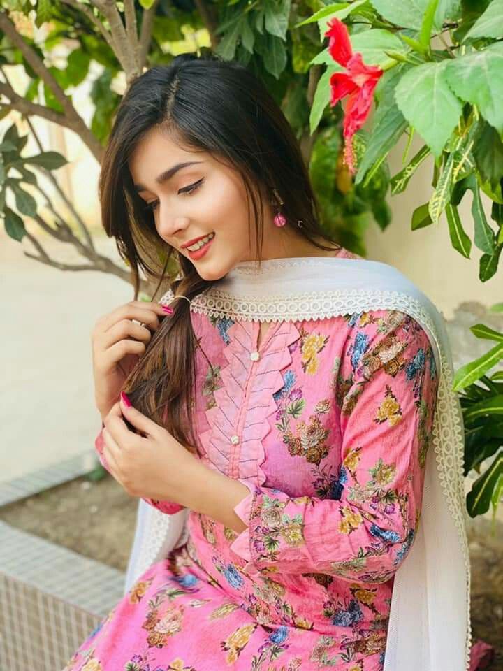 किस मुँह से तुम्हारी तारीफ करूँ" 

😁

😁

ये बात सबसे पहले रावण ने अपनी 

बीबी से कही होगी..!!
#दशानन
😂😂😂😂😂😂😂😂😂😂