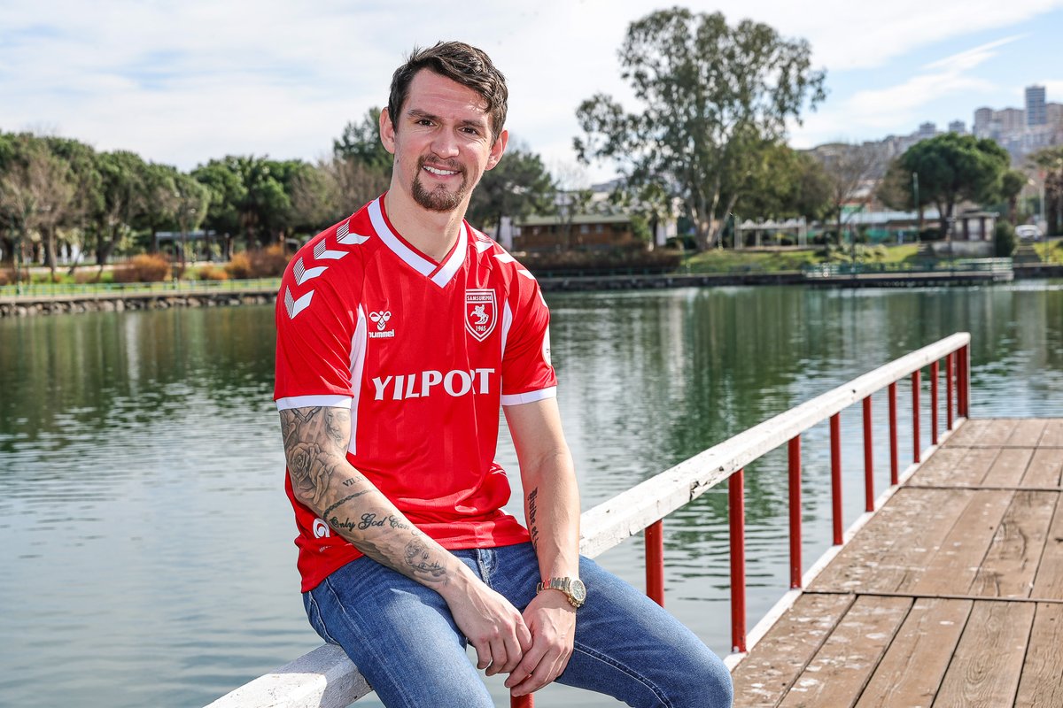 BENITO RAMAN ARAMIZDA 

Yeni transferimiz Belçikalı santrafor Benito Dirk Raman, aramıza katıldı. 

Raman, “Samsunspor gibi büyük bir camiaya geldiğim için mutluyum. Taraftarımızın önüne çıkmak için sabırsızlanıyorum” 

@ramanbenito

#Samsunspor #BenitoRaman