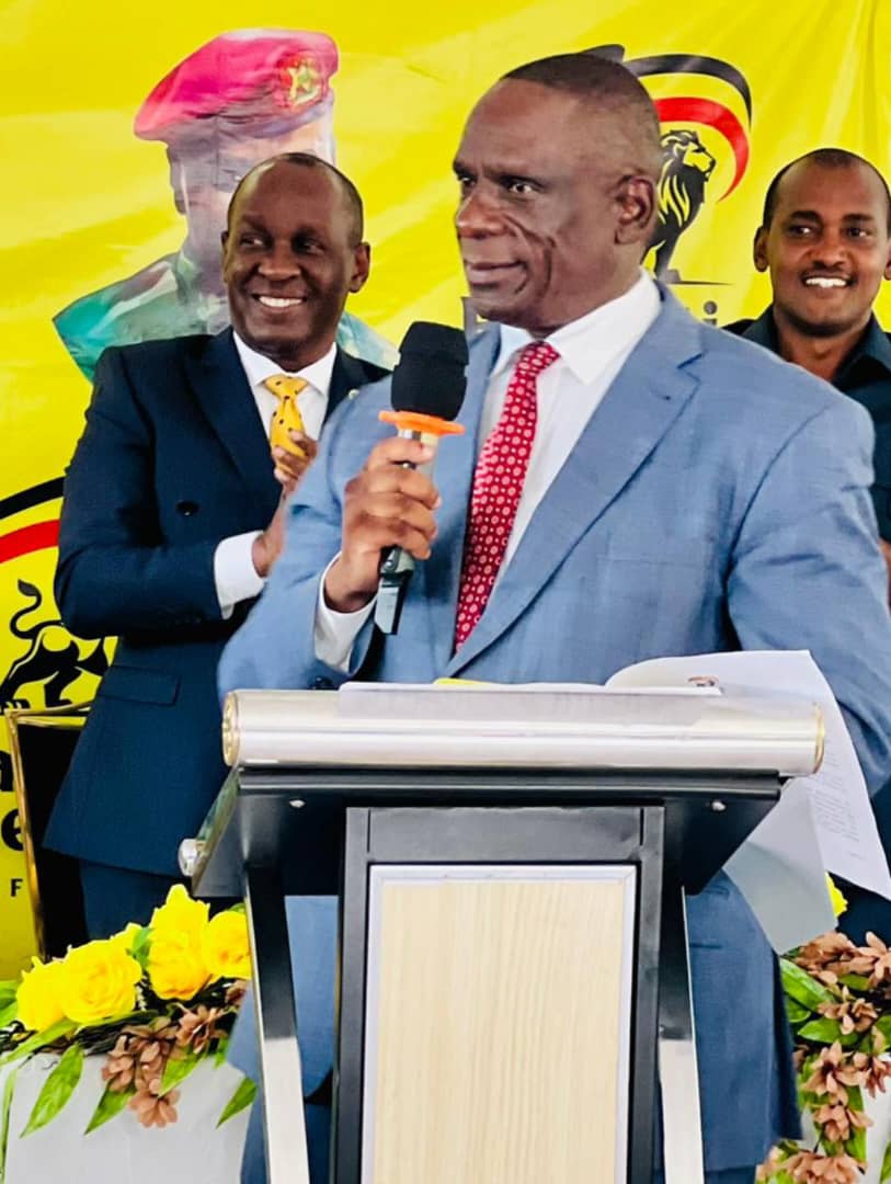 FrankTumwebazek's tweet image. Thank you #TeamMK  ( @DaudiKabanda  @BalaamAteenyiDr @MKatungi ) for inviting me at the unveiling of the new civic organisation called Patriotic League of Uganda ( @PatrioticMK ).
Patriotism is a civic duty &amp;amp; constitional obligation of every citizen.  Indeed Gen @mkainerugaba