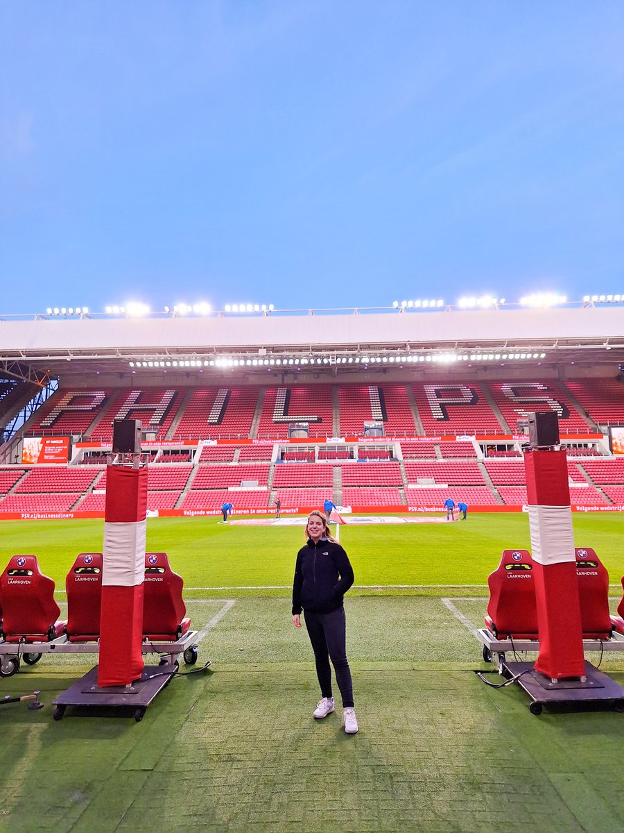 JudithVerlaek's tweet photo. Life update: I've started as a Football System Operator at Hawk-Eye Innovations as of January this year!!

Watching football matches is my work now. https://t.co/GwbaUn6ZJz