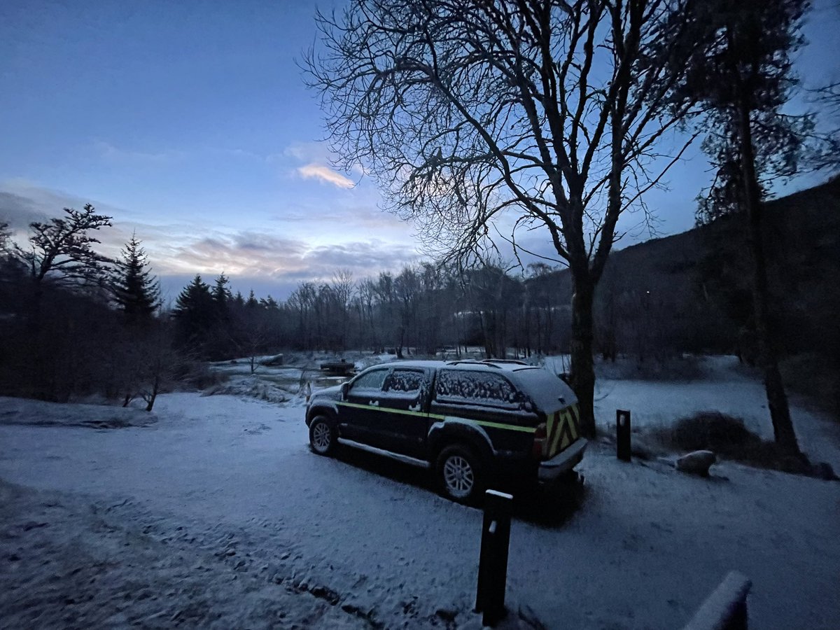 Cold start to the morning after some overnight snow!❄️ 

#drumnadrochit #lovesitework #loveconstruction #ecology