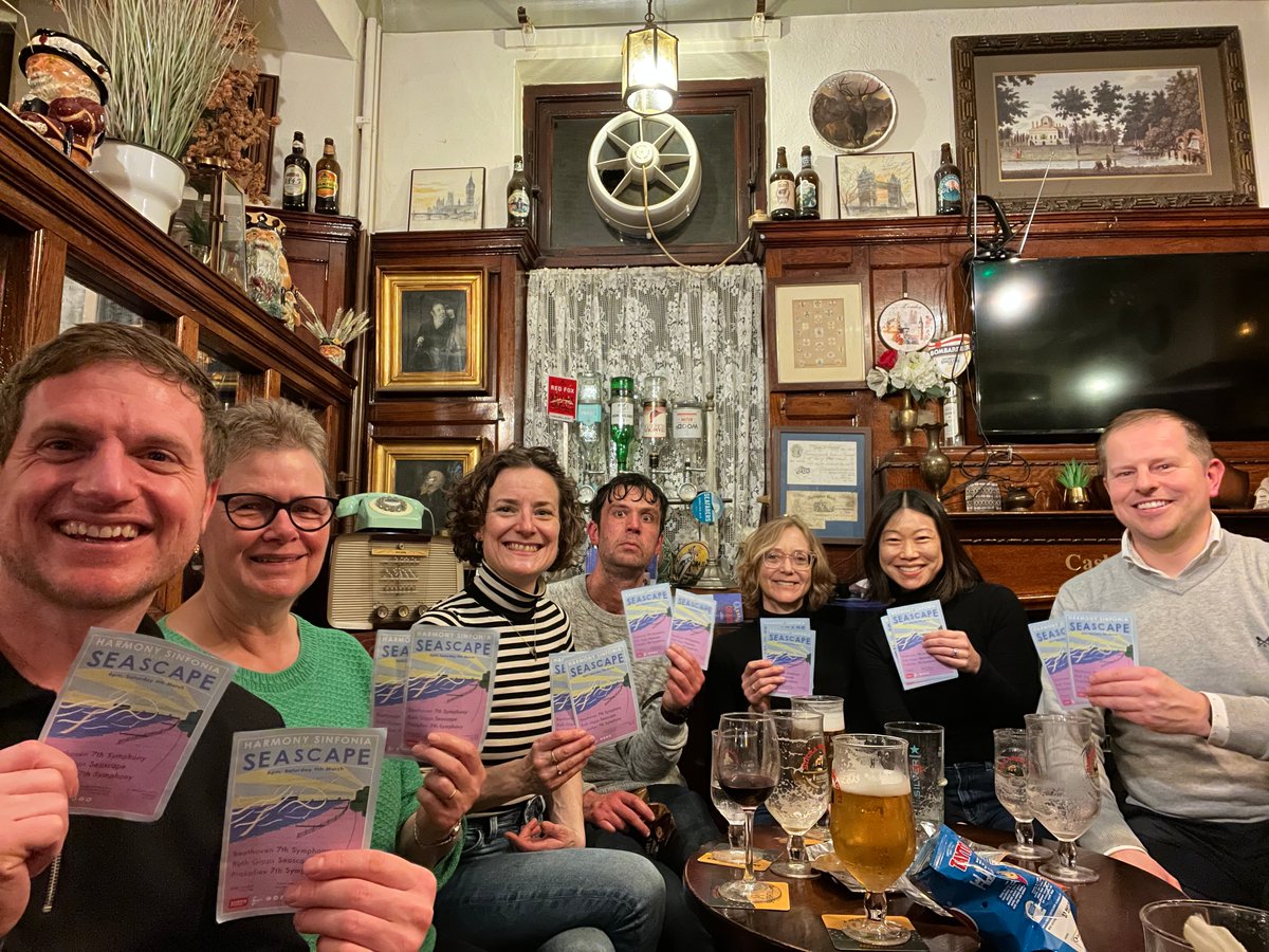 harmonysinfonia's tweet photo. Well done to our Harmony Sinfonia flyering team who were out delivering flyers in the rain last night! Here we are having a well-earned drink and crisps :) We can’t wait to see lots of Blackheath residents at our concert on Saturday 9th March. Tickets: https://t.co/ypNAJ1pq97 https://t.co/3lbA1ZCV8x