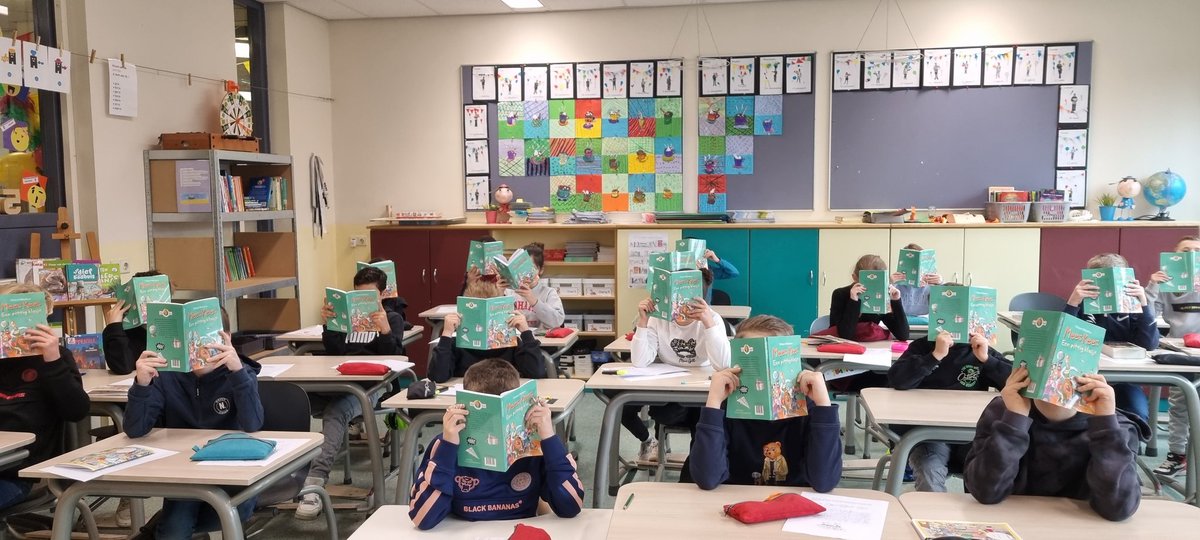 lbueters's tweet photo. Ook mijn groep 5/6 leest #MeesKees
Dank je wel, @Geefnboekcadeau
#lezen
#onderwijs https://t.co/lNyERO9ziH