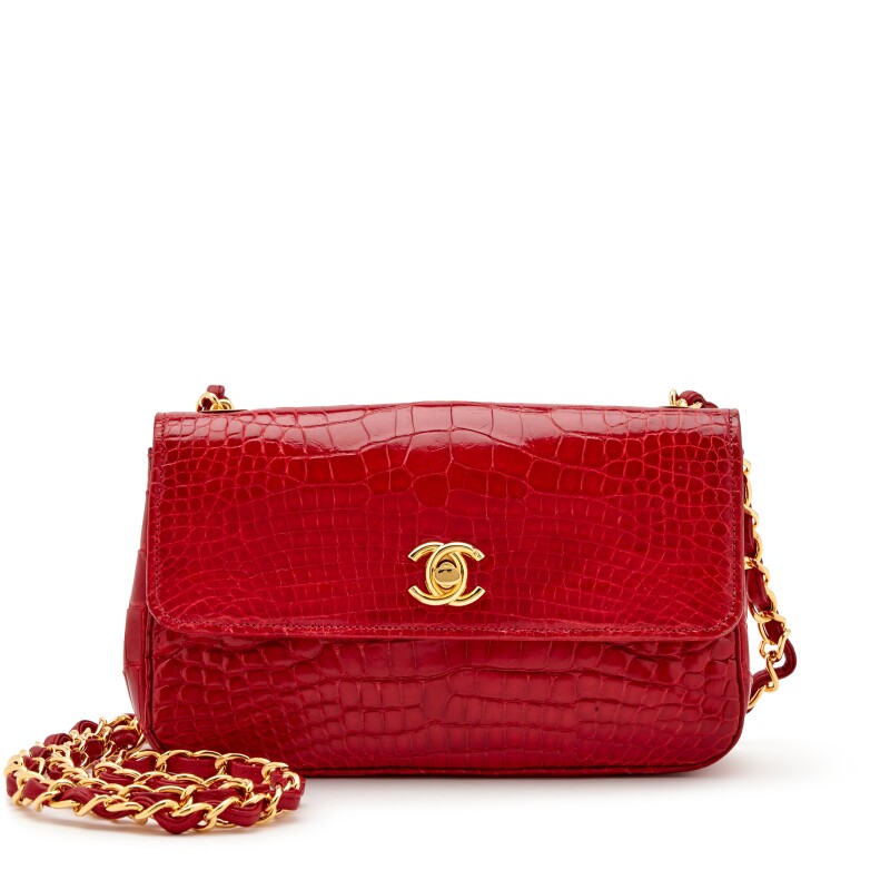 RoseHarrisRE's tweet photo. Explore luxury pieces from @Sothebys to celebrate the Lunar New Year: https://t.co/9AXGFyZaON

#LunarNewYear #sothebys #sir #sothebyshomes #shopsothebys #sothebysjewels #luxuryfashion #luxuryhomedecor #sothebysapartments #luxury #luxuryliving #lifestyle #luxurylifestyle https://t.co/AEuokELUHS