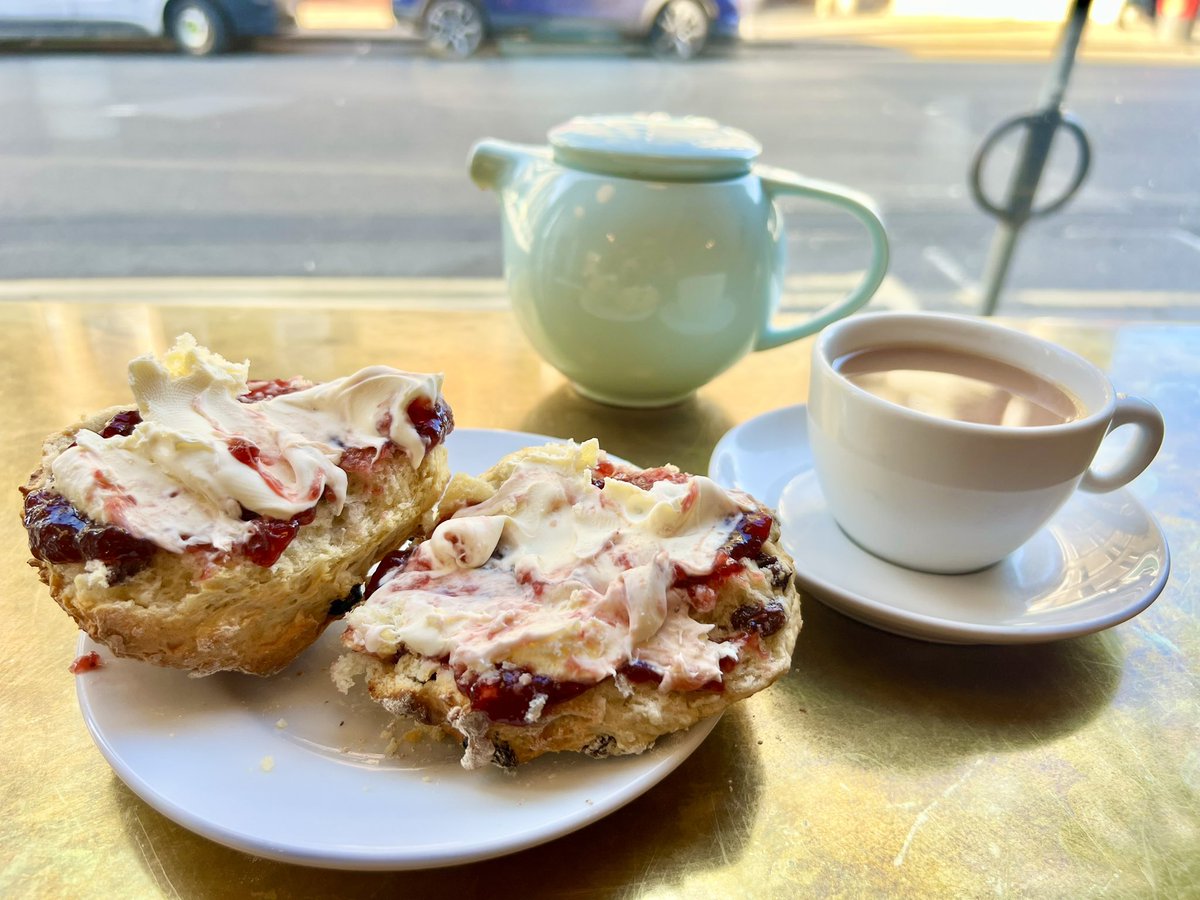 NYcheesy's tweet photo. #Ooooft
A beauty of a homemade fruit scone with Raspberry Jam & CREAM!!
Blackwood Coffee ๐ซ
#Morningside https://t.co/9PQAdDnvIv