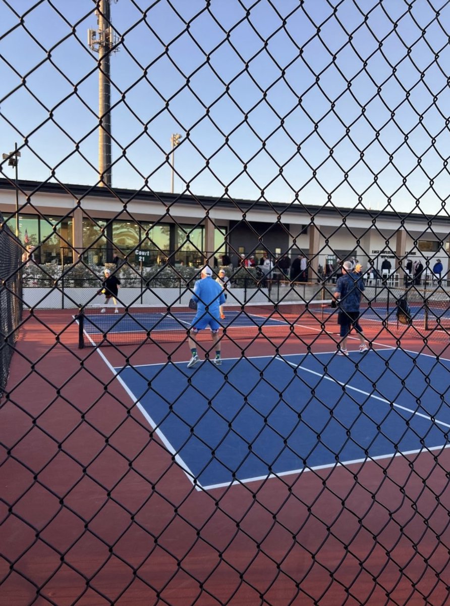 MuellerSportMed's tweet photo. Mueller Sports Medicine is proud to help these world class Pickleball players REVIVE!
#madeforlife #builtinsport #teammueller #muellerready #revive #getrevived https://t.co/Z3aYli5dj2