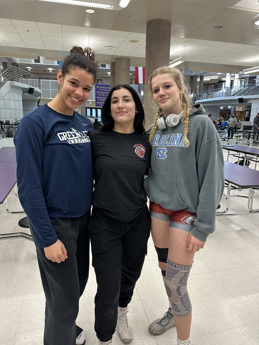 Lily Silvera tweet media