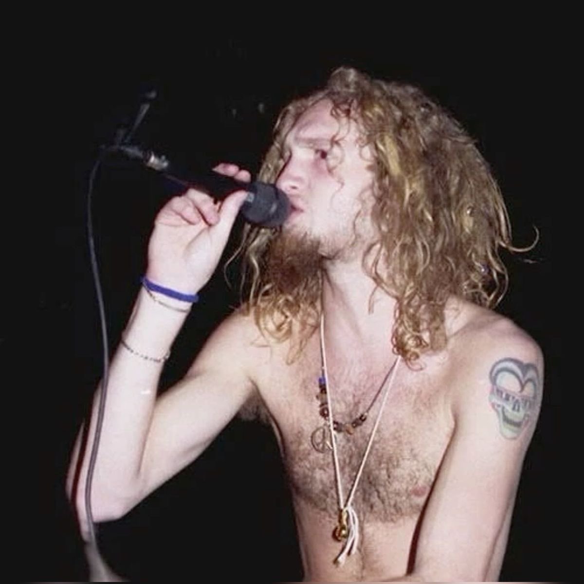 layne staley in 1990 ❤️, image size:1200x1200