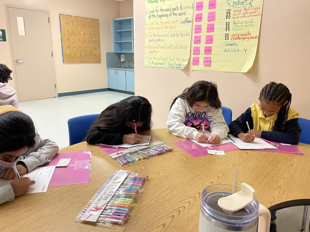 LTFacilitator's tweet photo. @CurriculumAssoc @GPESpbc @pbcsd @PrincipalMMitch @
Progress monitoring &amp; Promoting Growth mindset! with Data! 📉 
3rd grade students tracking their data &amp; 2nd grade students celebrating their data!📊 #strive4improvement https://t.co/GYfaIuFfPD