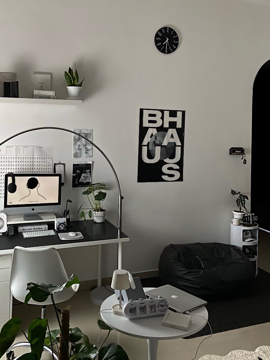 Kafkaesque tweet media