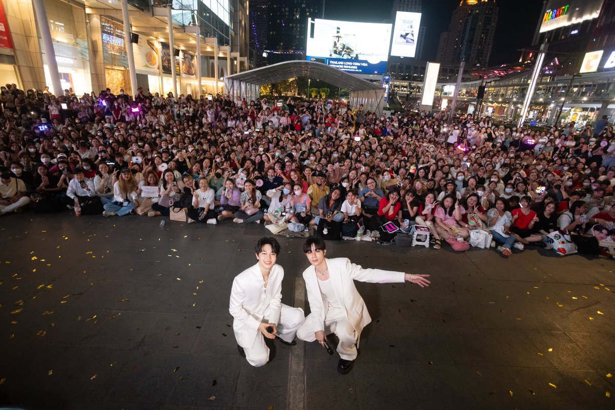 CwrNew's tweet photo. ขอบคุณทุกคนมาก ๆ เลยนะค้าบที่มาหาวันนี้ คิดถึงบรรยากาศรวมพลมั่ก ๆ เราไม่ได้รวมกันมานานแค่ไหนแล้วน้า 5555 ไว้เจอกันใหม่นะงับ เดินทางกลับบ้านปลอดภัยน้าา 好想念大家，今天很高兴能见到你们，我们下次见 na krub ❤️ #CTWxZeeNuNewCNY24 https://t.co/UPRsbM6yNp