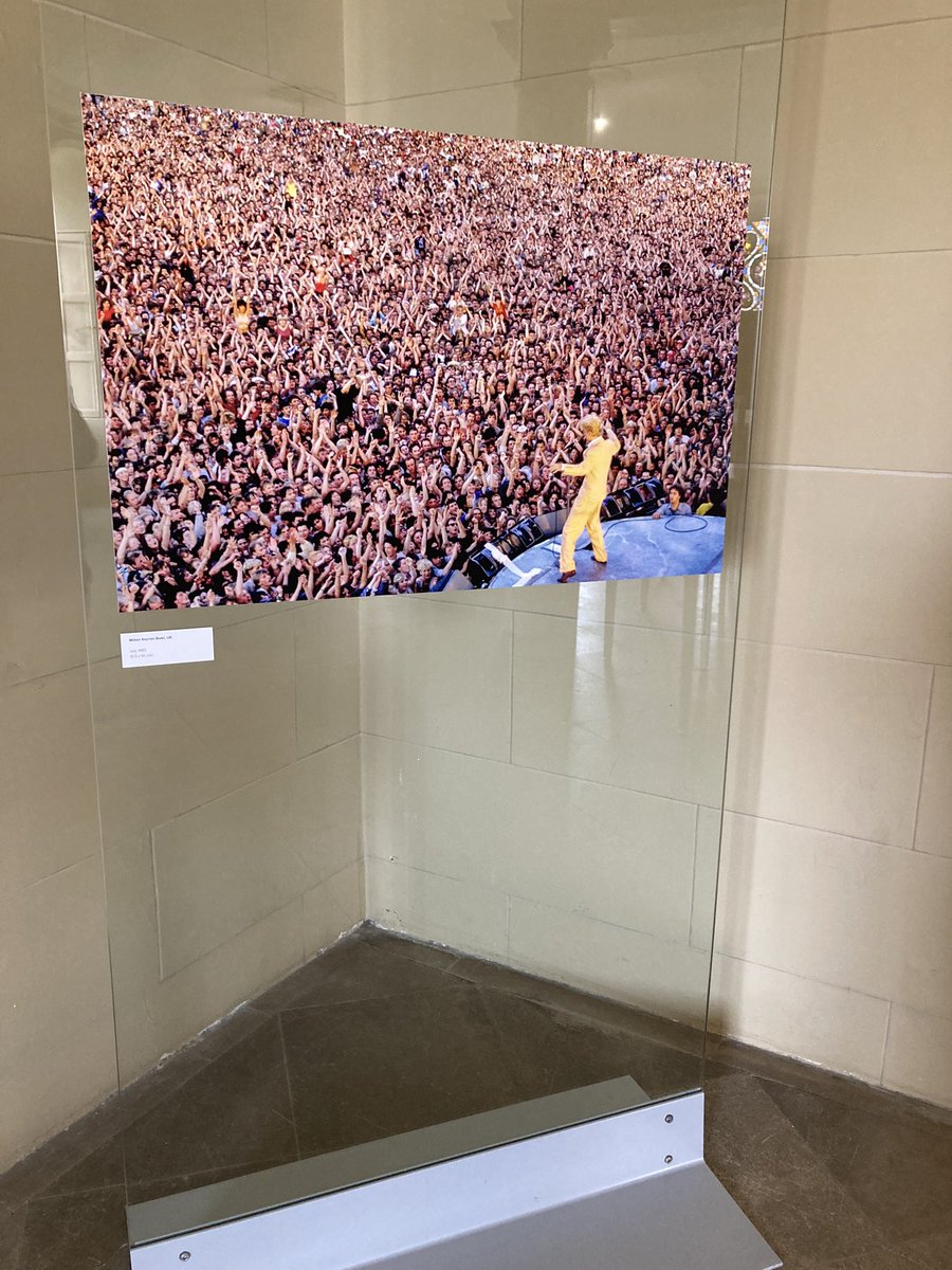 Many super images of David Bowie in ‘A Portrait in Flesh', <a href="/dublinbowiefest/">Dublin Bowie Festival</a> exhibition of Denis O’Regan pix <a href="/rathfarnhamopw/">Rathfarnham Castle</a> until Sun 11 Feb, 10.30am - 5pm. Admission free🙂 Well worth a visit