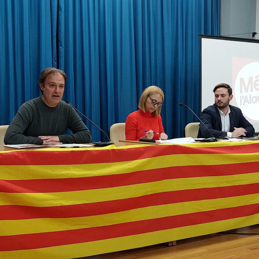 NatxoBellido's tweet photo. Renovem Executiva @MesCompromis_ l'Alacantí 

💪Cal reforçar-nos, cooperar i cohesionar, estar al costat de col.lectius i militància, plantar cara a PPVox i preparar-nos per guanyar el 2027!

Un honor ser secretari comarcal. Gràcies per la confiança! 🧡

Fem comarca!
Fem País! https://t.co/IhbNu3mjJq